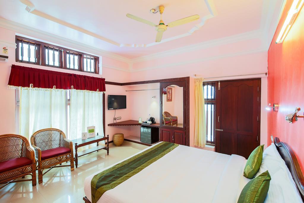 Hotel Treebo Moonlight Thiruvananthapuram Esterno foto