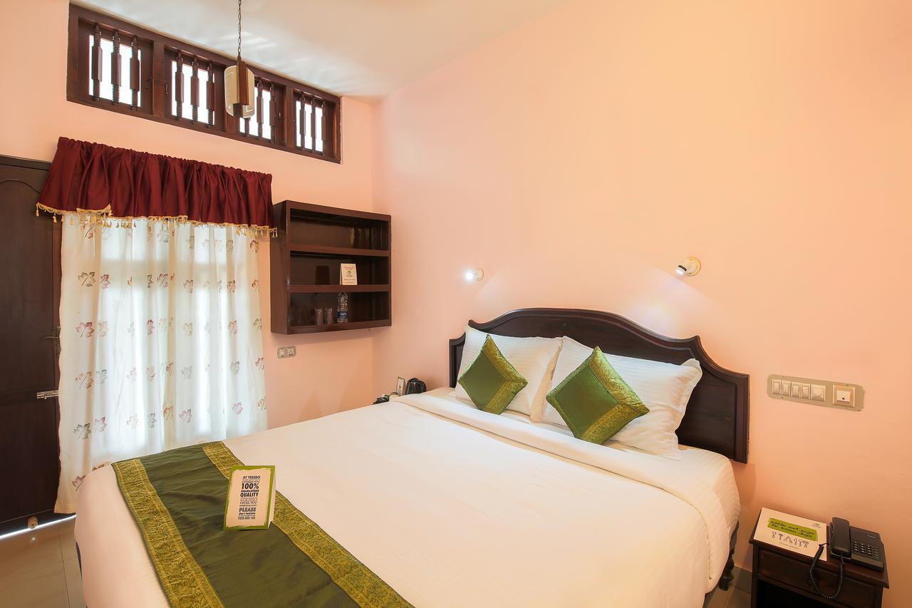 Hotel Treebo Moonlight Thiruvananthapuram Esterno foto